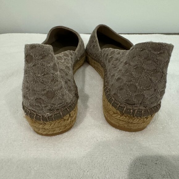 VISCATA Barcelona Women's Slip On Slides - Size 7 (37) - Picture 5 of 7